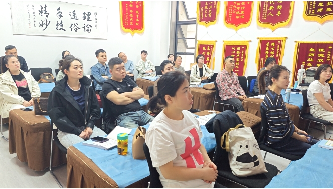 腾盛圆2025年推拿班第三期开班啦！