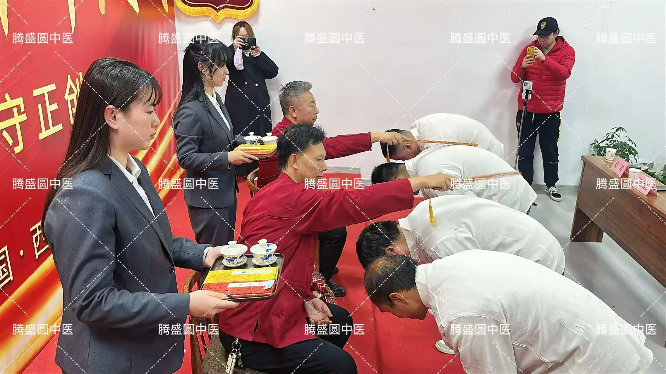 11月师承拜师-师傅戒尺三敲身